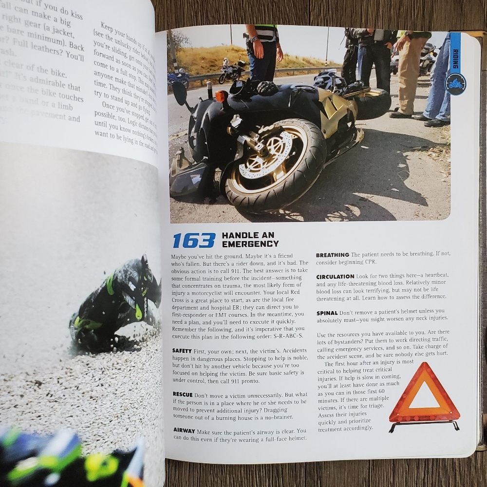 Cycle World The Total Motorcycling Manual: 291 Skills You Need - Picture 8 of 8